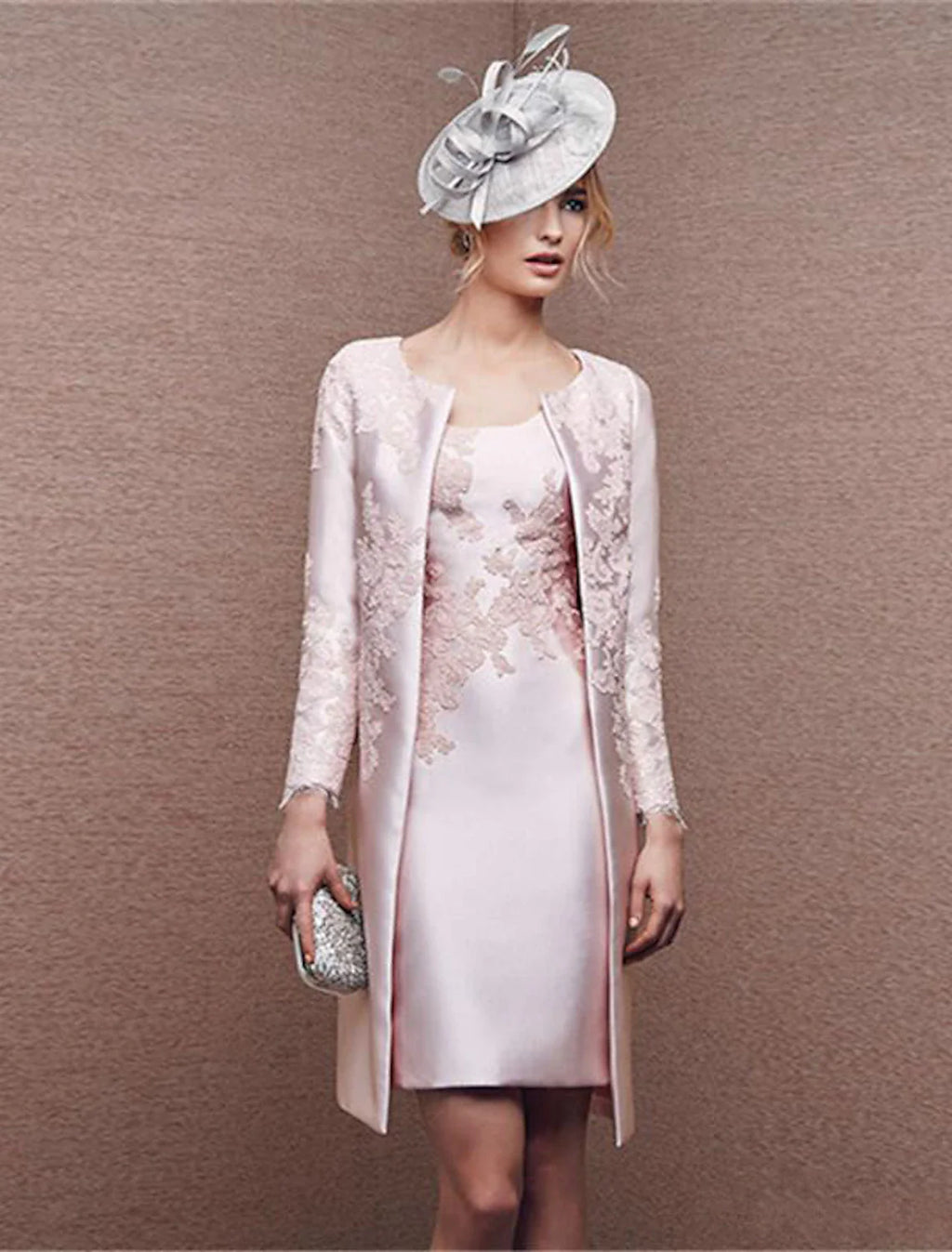 Two Piece Sheath / Column Mother of the Bride Dress Fall Wedding Guest Dresses Church Plus Size Elegant Scoop Neck Knee Length Satin Lace Sleeveless Wrap Included Jacket Dresses with Appliques